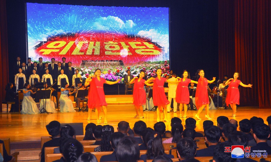 14-首都に溢れる慶祝の歓喜